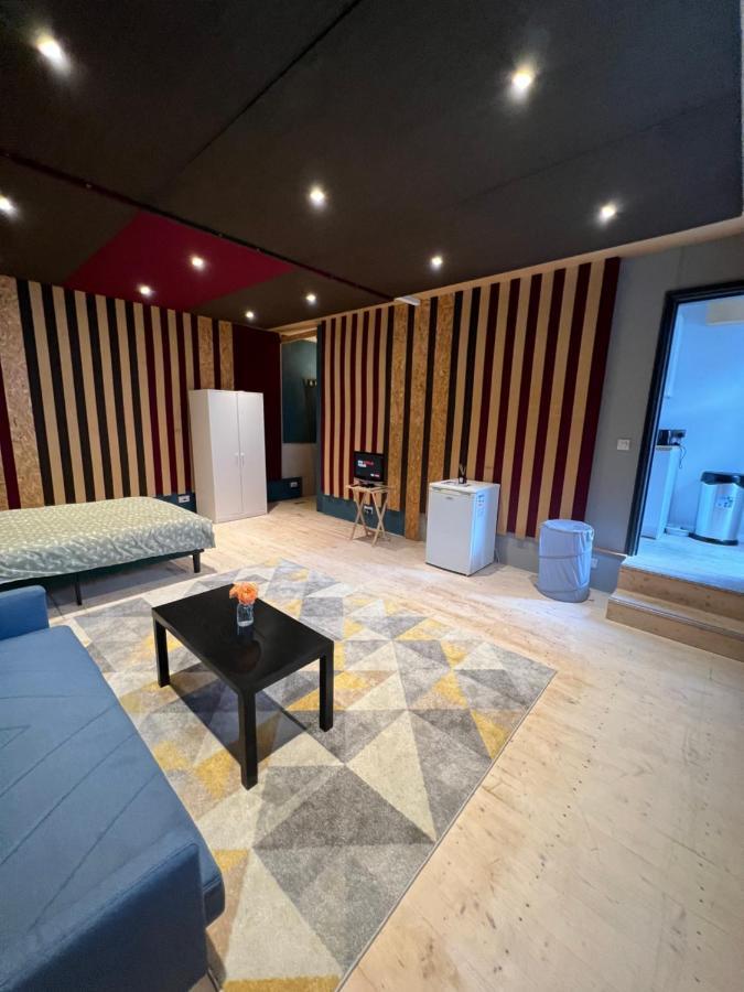 Newly Built Large Garden Ensuite Guest Studio Borehamwood Ngoại thất bức ảnh